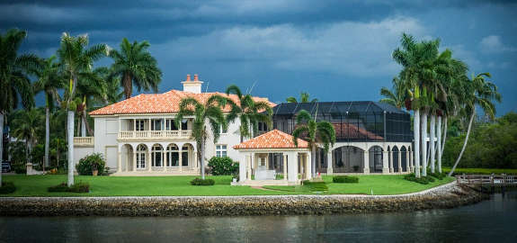 Top 5 States with the Highest and Lowest Home Insurance Rates