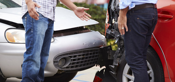 cars in a minor bender bender accident