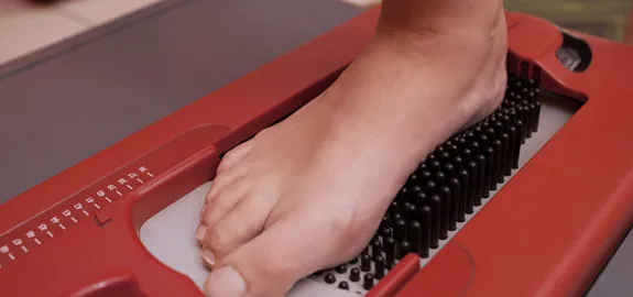 foot in orthotics device